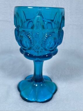 Kanawha BULLSEYE AND DAISY Blue Glass Goblet 6.25" H x 3" W - Excellent